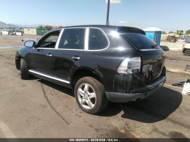 2005 PORSCHE CAYENNE WP1AA29P25LA21823 Photo 2