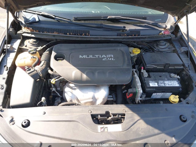 Chrysler 200 Limited 2015 1C3CCCAB7FN578814 Image 10