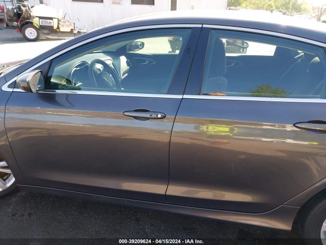 Chrysler 200 Limited 2015 1C3CCCAB7FN578814 Image 14