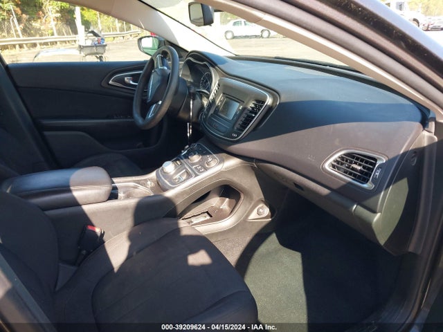 Chrysler 200 Limited 2015 1C3CCCAB7FN578814 Image 5