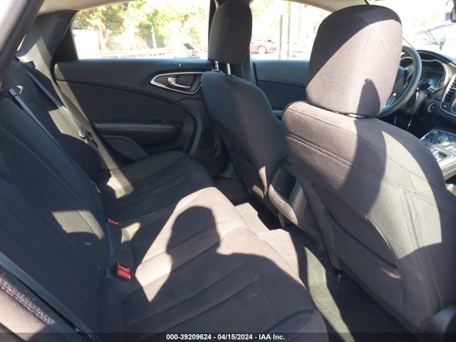 Chrysler 200 Limited 2015 1C3CCCAB7FN578814 Image 8