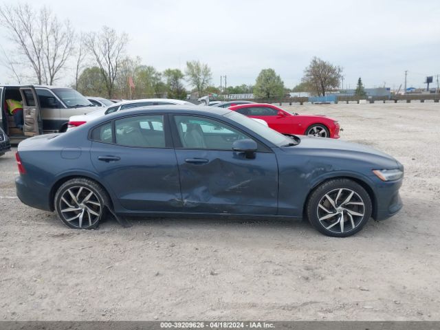 7JRA22TK9LG064512 Volvo S60 T6 Momentum