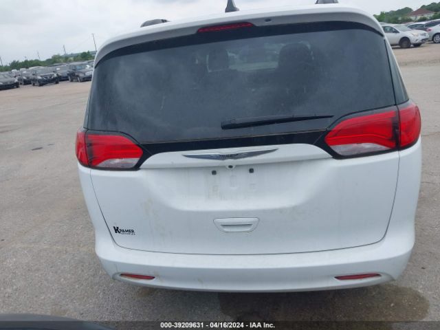 2C4RC1DG0MR533831 Chrysler Voyager Lxi