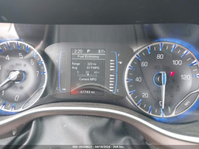 2C4RC1DG0MR533831 Chrysler Voyager Lxi