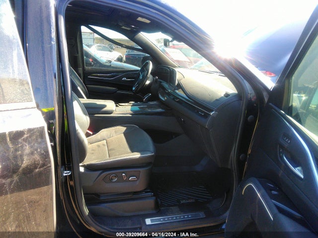 1GYS4FKL7MR235336 Cadillac Escalade 4wd Sport