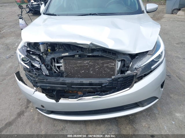 KIA FORTE LX 2018 3KPFK4A76JE246583 Image 6