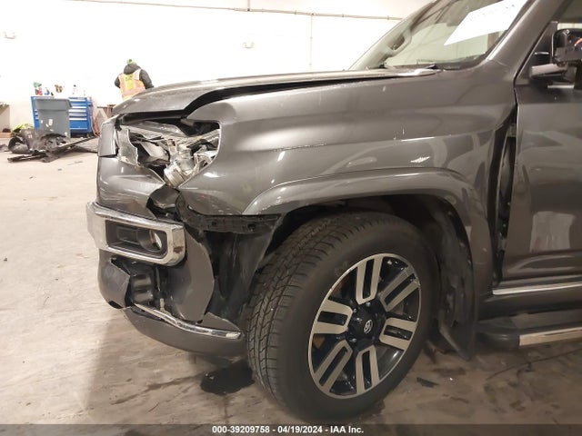 Toyota 4runner Limited 2017 JTEBU5JR8H5472965 Image 17