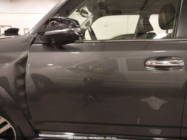 Toyota 4runner Limited 2017 JTEBU5JR8H5472965 Image 18