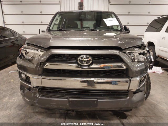 Toyota 4runner Limited 2017 JTEBU5JR8H5472965 Image 6