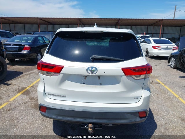 Toyota Highlander Le Plus 2017 5TDZZRFH0HS195492 Image 16