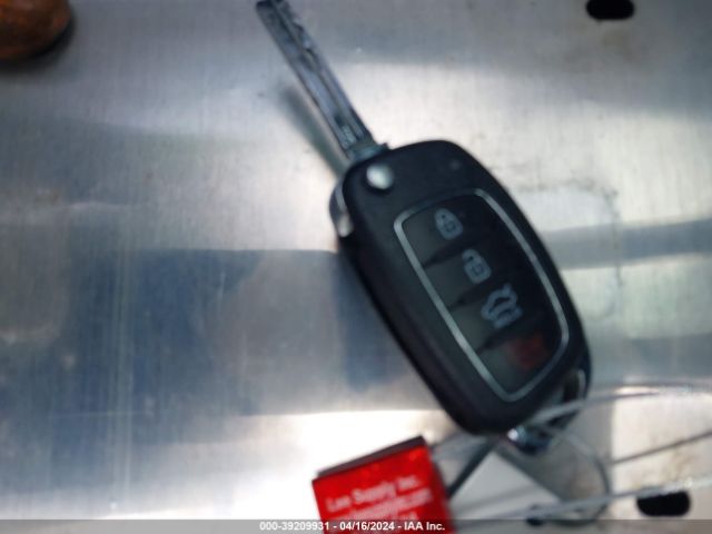 5NPE24AF2JH620802 Hyundai SONATA SE