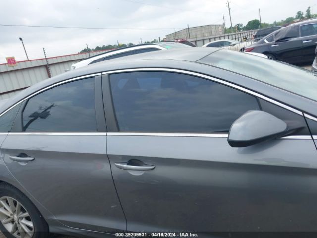 5NPE24AF2JH620802 Hyundai SONATA SE
