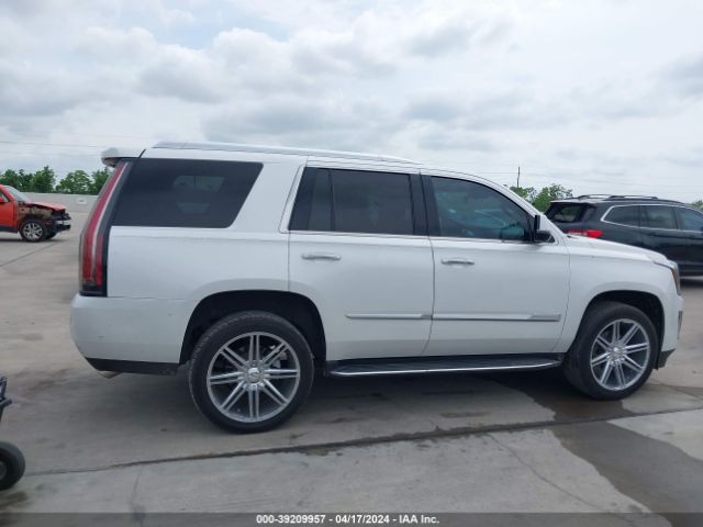 1GYS3BKJ9KR321142 Cadillac Escalade Luxury
