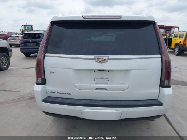 1GYS3BKJ9KR321142 Cadillac Escalade Luxury