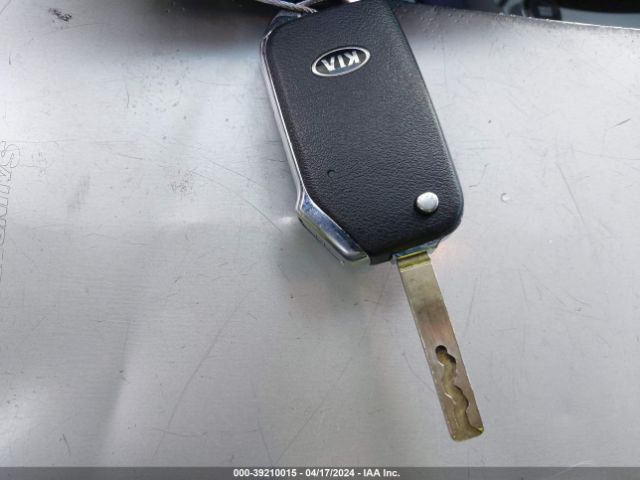KNDEU2AA7M7083470 KIA SELTOS S