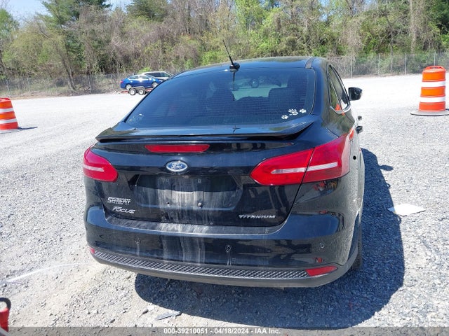 Ford Focus Titanium 2018 1FADP3J2XJL239723 Image 16