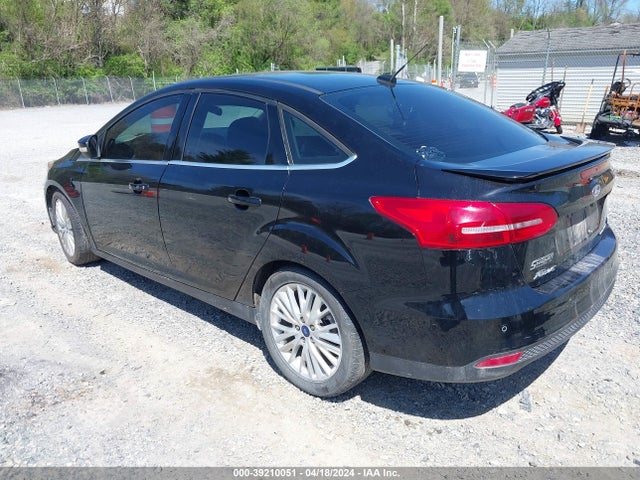 Ford Focus Titanium 2018 1FADP3J2XJL239723 Image 3