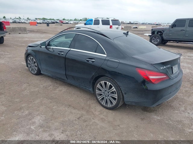 Mercedes-Benz CLA 250 2019 WDDSJ4EB2KN767626 Image 3