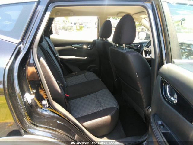 JN1BJ1CR4HW119204 Nissan Rogue Sport Sv