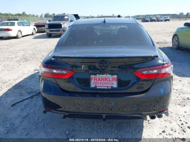 4T1G11AKXNU621663 Toyota CAMRY SE