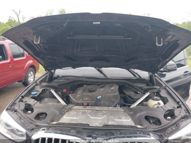 5UXTR7C56KLF34593 BMW X3 Sdrive30i