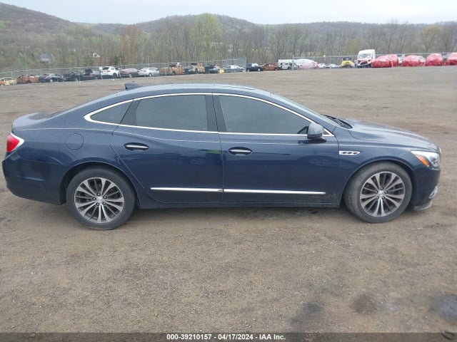 1G4ZP5SS2HU152473 Buick Lacrosse Essence