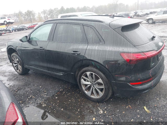 WA1LAAGE6MB018797 Audi E-tron Premium Plus Quattro