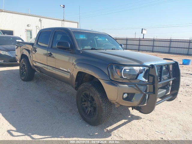 Toyota Tacoma Prerunner V6 2015 5TFJU4GN2FX084548 zdjęcie główne