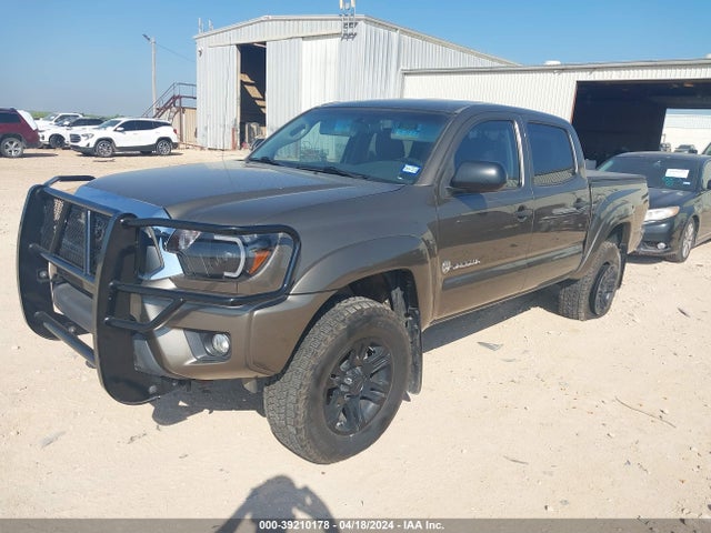 Toyota Tacoma Prerunner V6 2015 5TFJU4GN2FX084548 Image 2