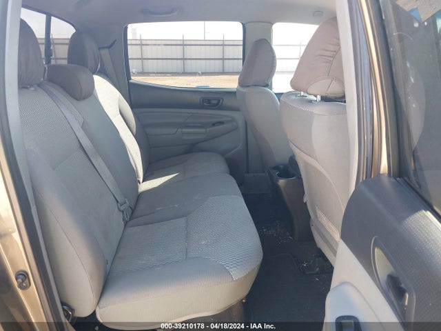 Toyota Tacoma Prerunner V6 2015 5TFJU4GN2FX084548 Image 8