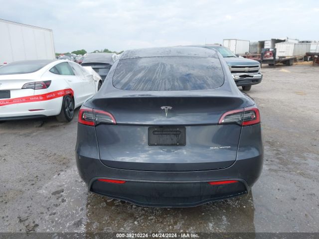7SAYGDEE2NF389696 Tesla Model Y Long Range Dual Motor All-wheel Drive