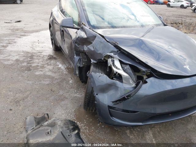 7SAYGDEE2NF389696 Tesla Model Y Long Range Dual Motor All-wheel Drive