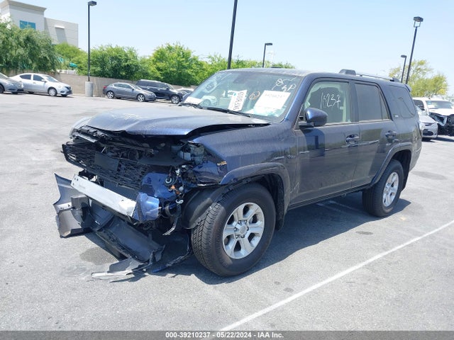 Toyota 4RUNNER SR5 2024 JTEEU5JR4R5306196 Image 2