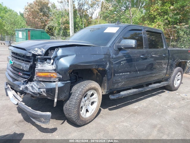 Chevrolet Silverado 1500 2lt 2018 3GCUKREC6JG400581 Image 2