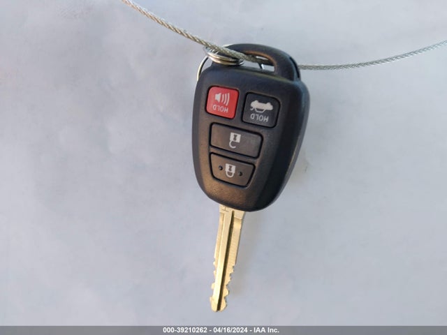 Toyota COROLLA LE 2016 5YFBURHEXGP554826 Image 11
