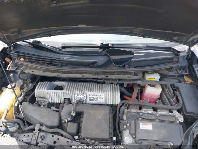 Toyota Prius Two 2015 JTDKN3DU9F0418087 Image 10