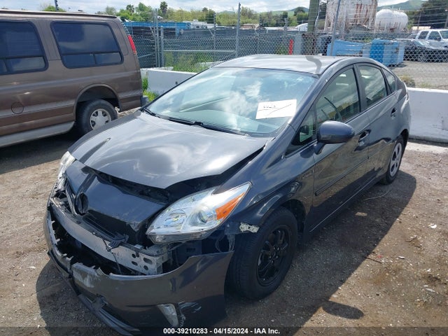Toyota Prius Two 2015 JTDKN3DU9F0418087 Image 2