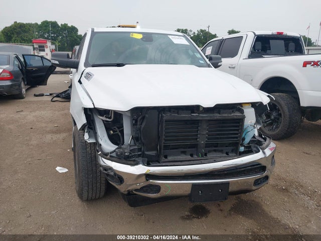 1C6RREFT8NN358668 RAM 1500 Lone Star  4x2 5'7 Box