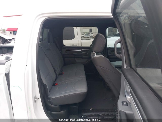 1C6RREFT8NN358668 RAM 1500 Lone Star  4x2 5'7 Box