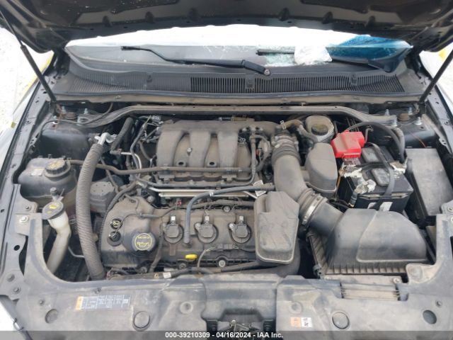 1FAHP2D83JG106466 Ford TAURUS SE