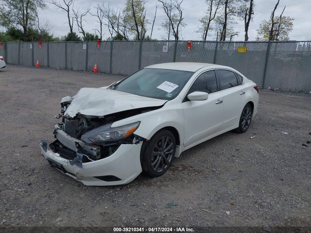 Nissan Altima 2.5 Sr 2018 1N4AL3AP0JC294238 Image 2
