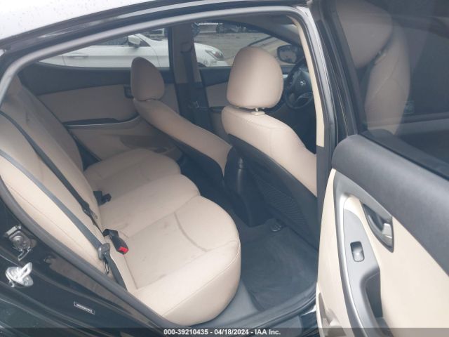 5NPDH4AE8GH749752 Hyundai ELANTRA SE