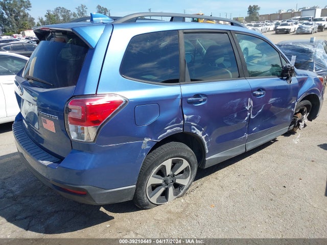 JF2SJAGC2JH435697 Subaru Forester 2.5i Premium