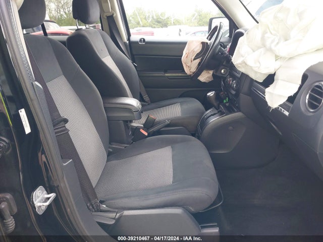 1C4NJRFB9ED845655 Jeep Patriot Latitude
