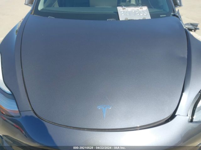 5YJ3E1EB7KF386189 Tesla Model 3 Long Range/performance