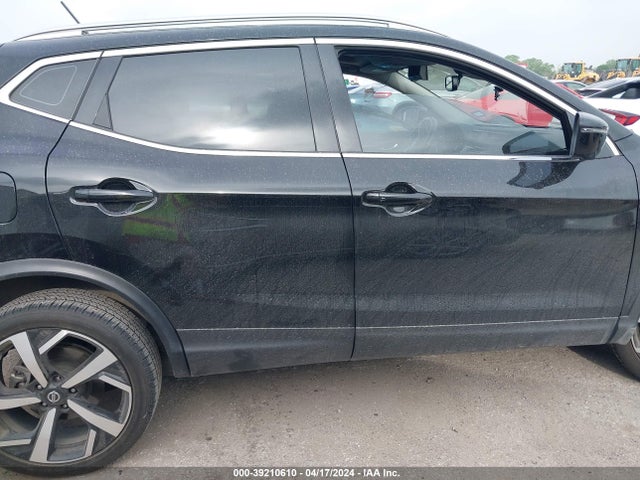 JN1BJ1CV7MW572692 Nissan Rogue Sport Sl Fwd Xtronic Cvt