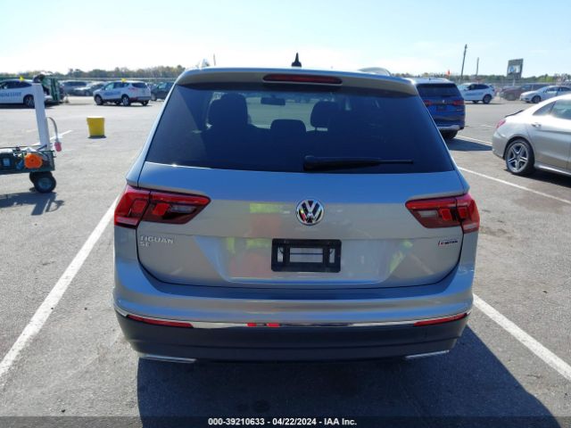 3VV2B7AX0LM032070 Volkswagen Tiguan 2.0t Se/2.0t Se R-line Black/2.0t Sel