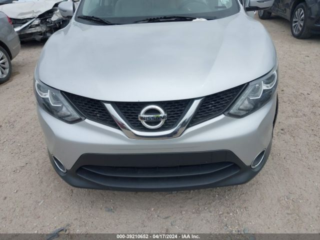 JN1BJ1CR8JW206755 Nissan Rogue Sport Sv