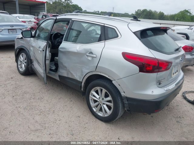 JN1BJ1CR8JW206755 Nissan Rogue Sport Sv