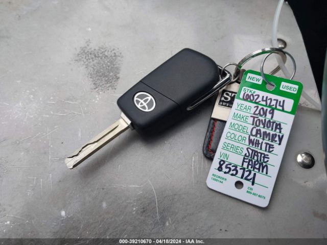 4T1B11HK2KU853721 Toyota CAMRY SE